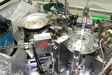 連接器自動(dòng)機(jī)