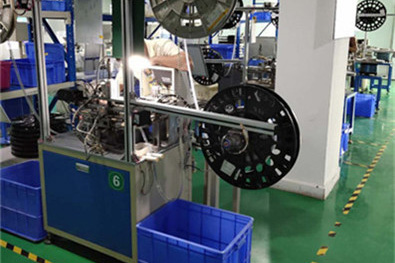 耳機(jī)插座生產(chǎn)車(chē)間